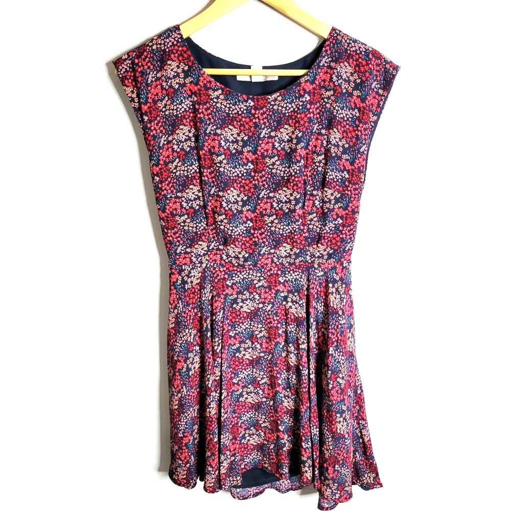 Forever 21 Dress Medium Berry Pink Dainty Floral Mini Cut Out Back Flowy Boho